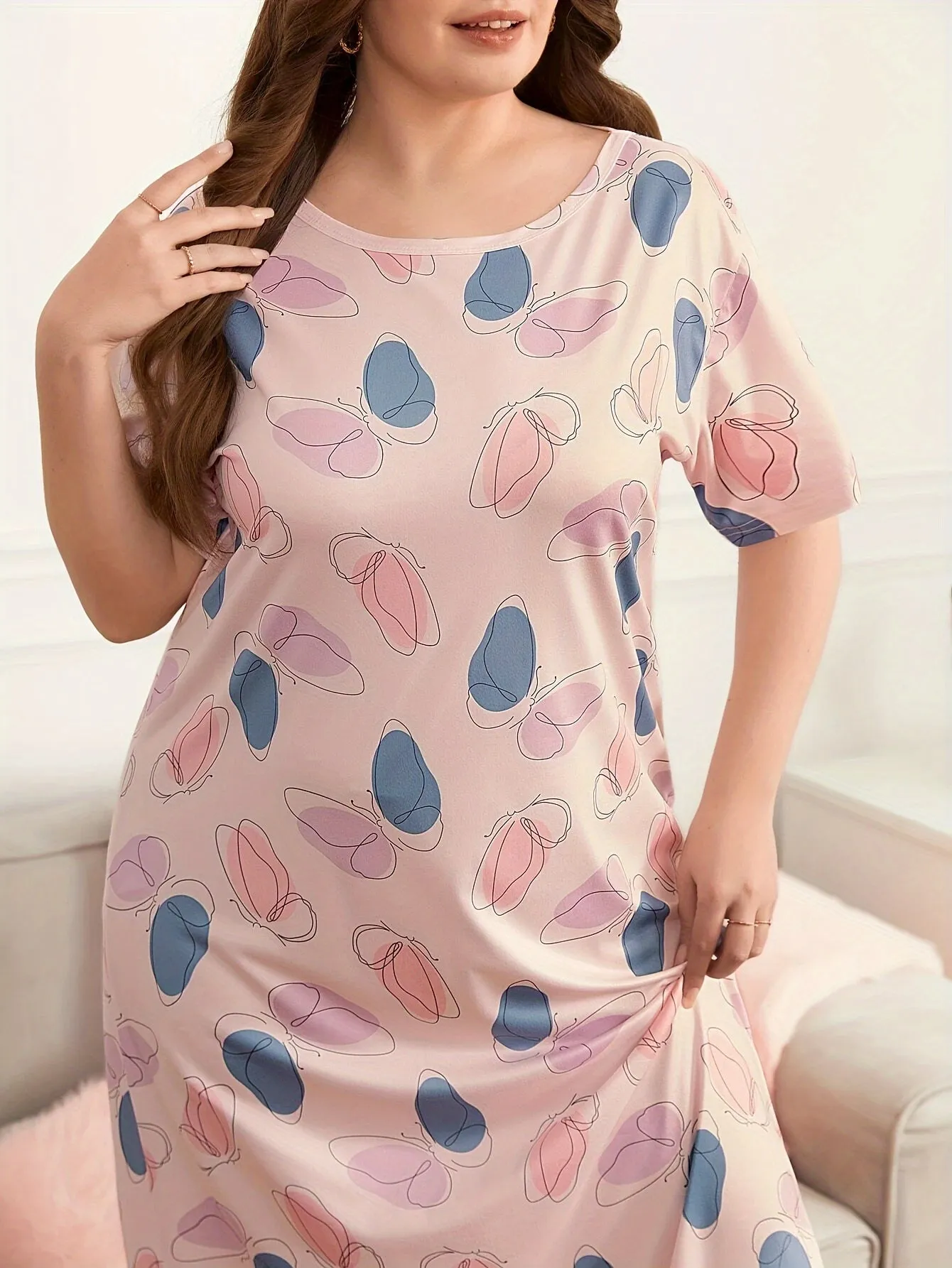 Butterfly Dreams Women's Plus Elegant Butterfly Print Nightdress