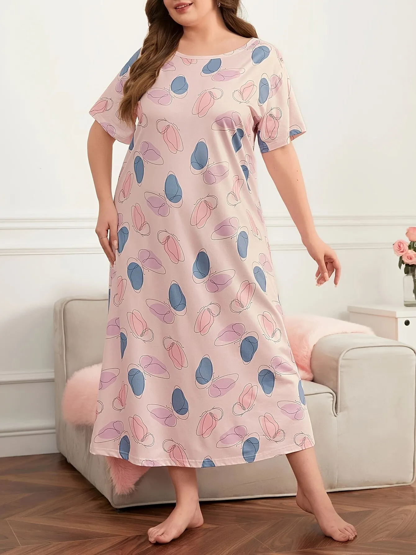 Butterfly Dreams Women's Plus Elegant Butterfly Print Nightdress