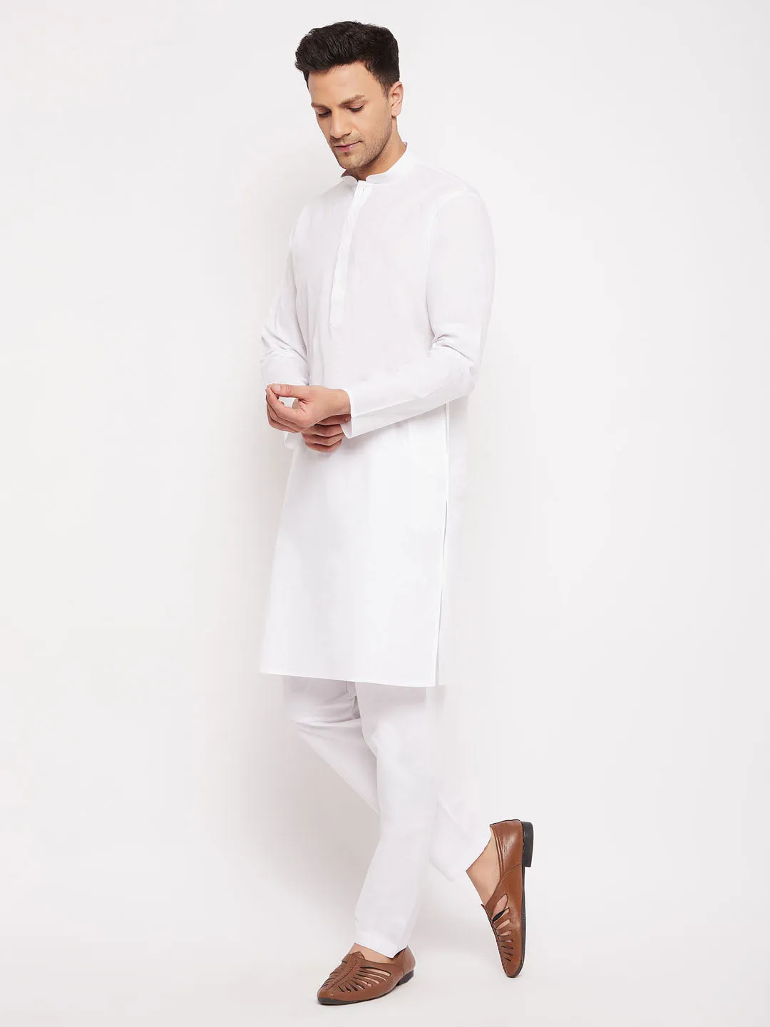 Jashvi Men's White Kurta And Pajama Set