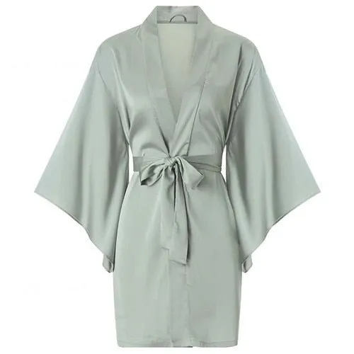 Lila's Exclusive Nightdress & Robe