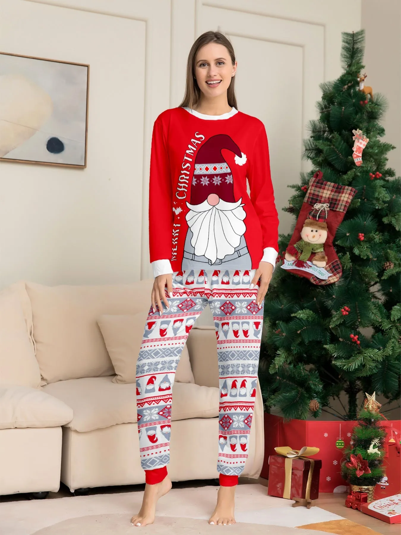 Red Santa Hat Printed Family Matching Christmas Pajamas Sets