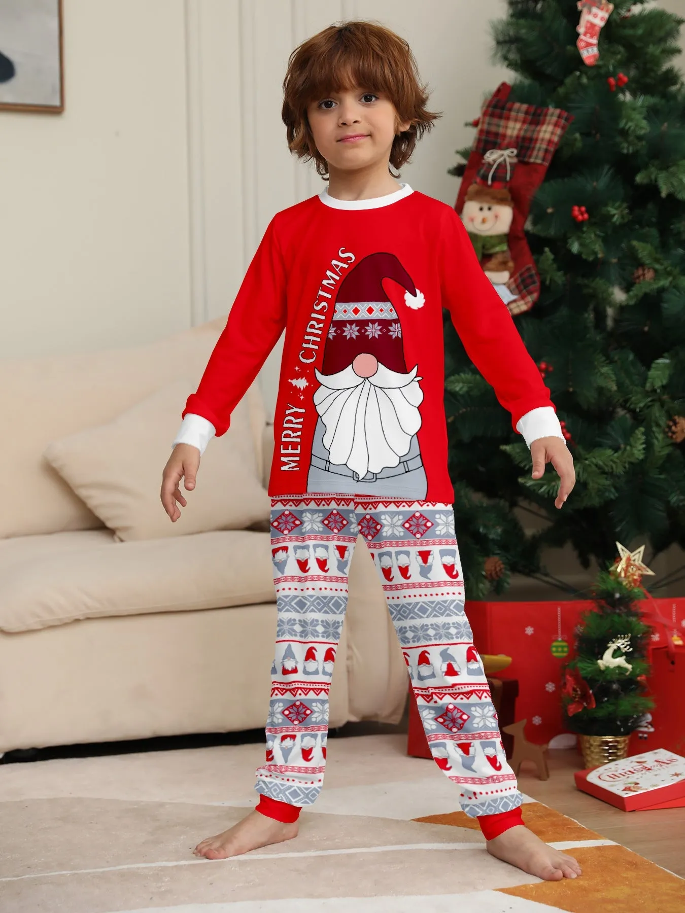 Red Santa Hat Printed Family Matching Christmas Pajamas Sets