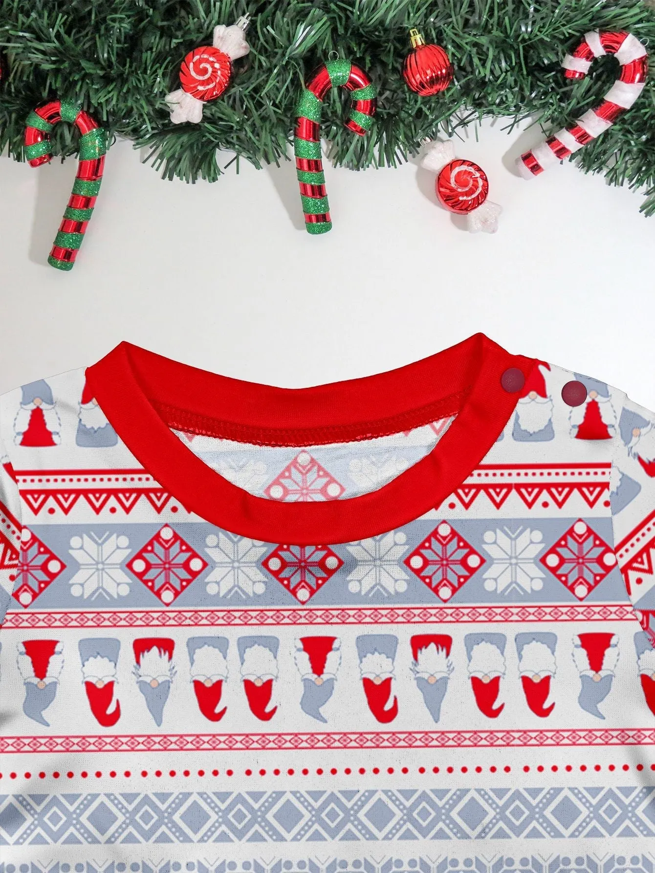 Red Santa Hat Printed Family Matching Christmas Pajamas Sets