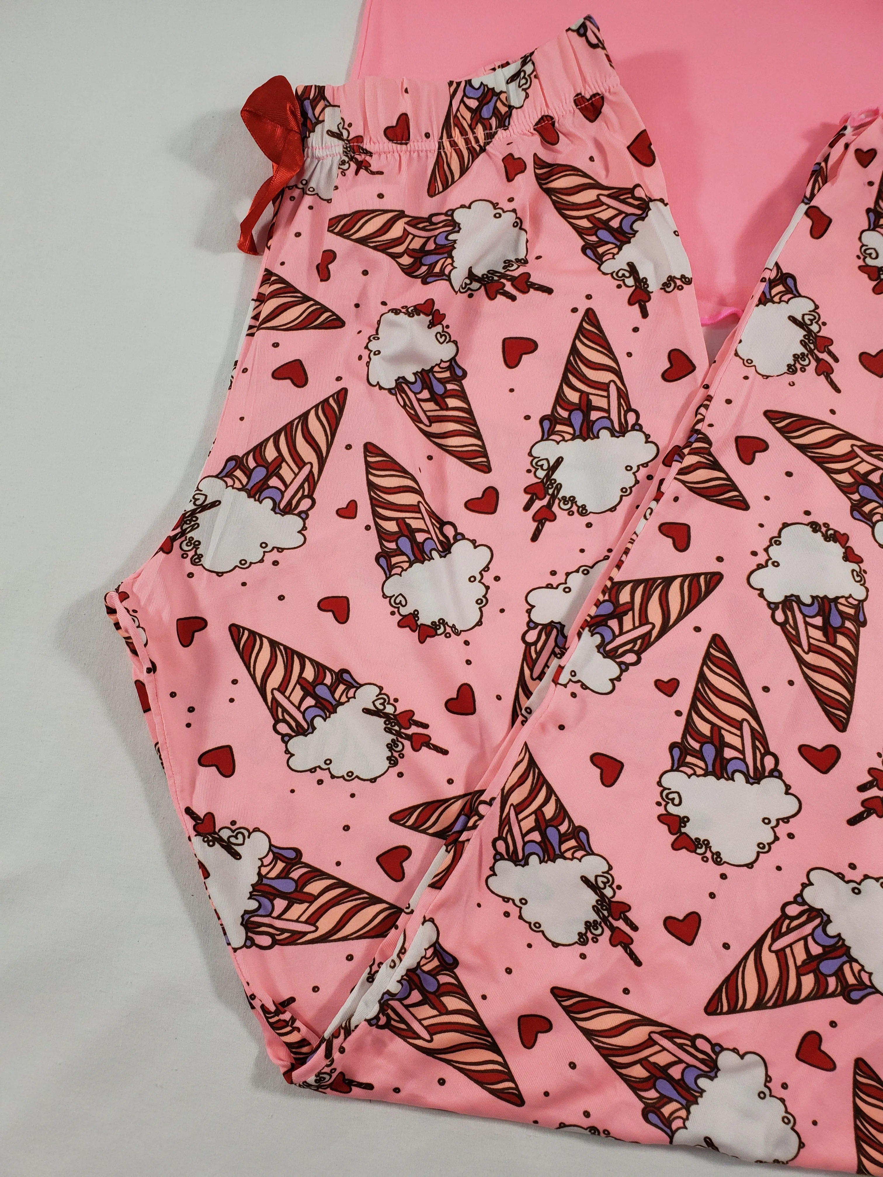 Women's Classic pajama set pink pants ice cream cones & hearts theme pink blouse